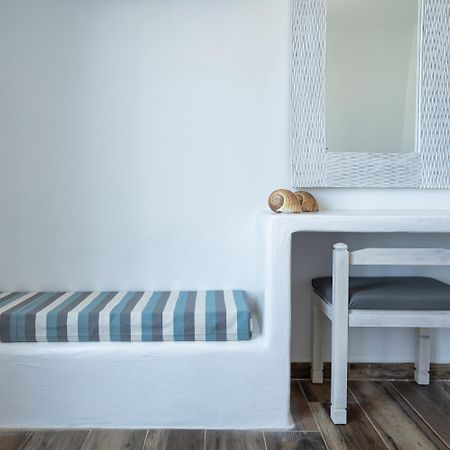Hotel Iris Nausa Zewnętrze zdjęcie