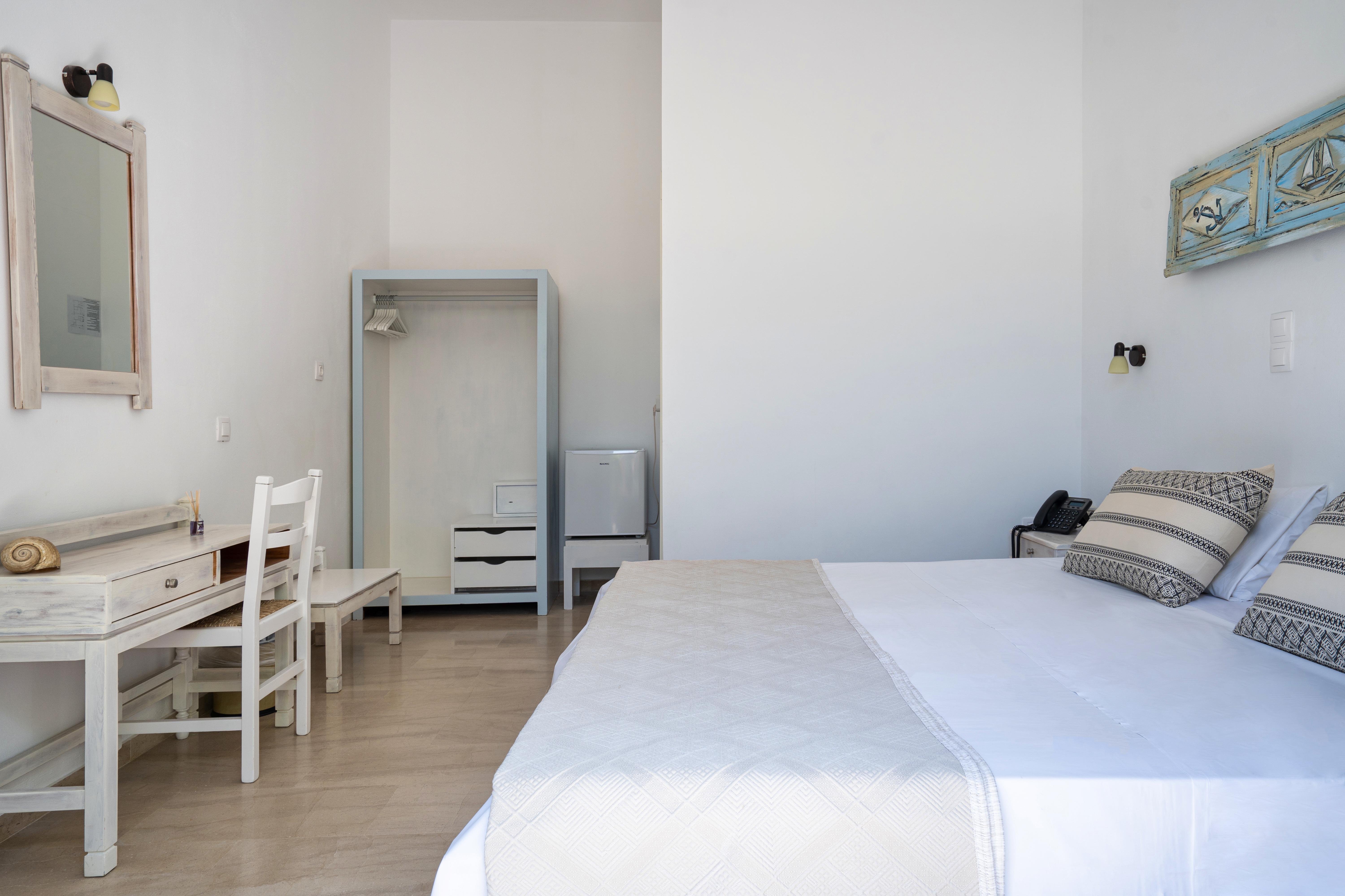 Hotel Iris Nausa Zewnętrze zdjęcie