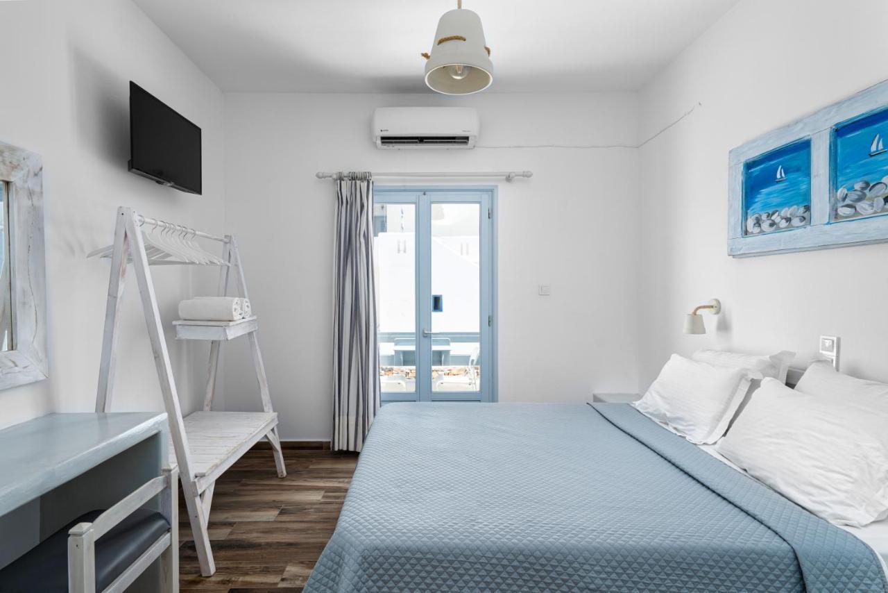 Hotel Iris Nausa Zewnętrze zdjęcie