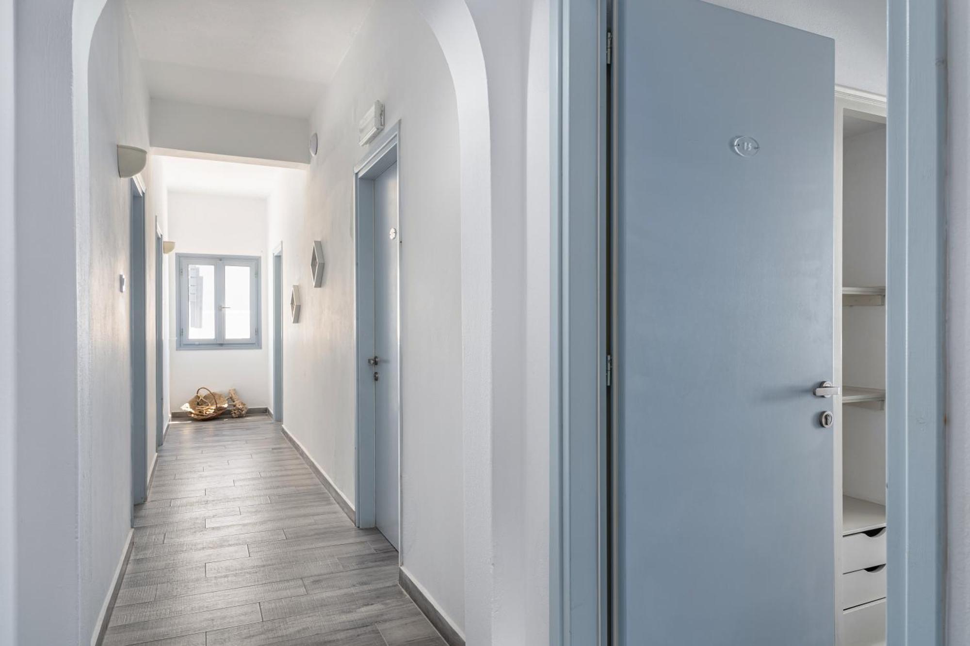 Hotel Iris Nausa Zewnętrze zdjęcie